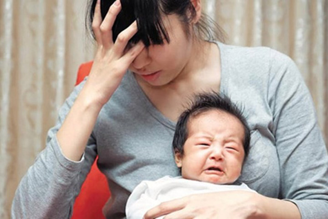 Mẹ Nhật vượt qua khủng hoảng và trầm cảm sau sinh bằng cách nào